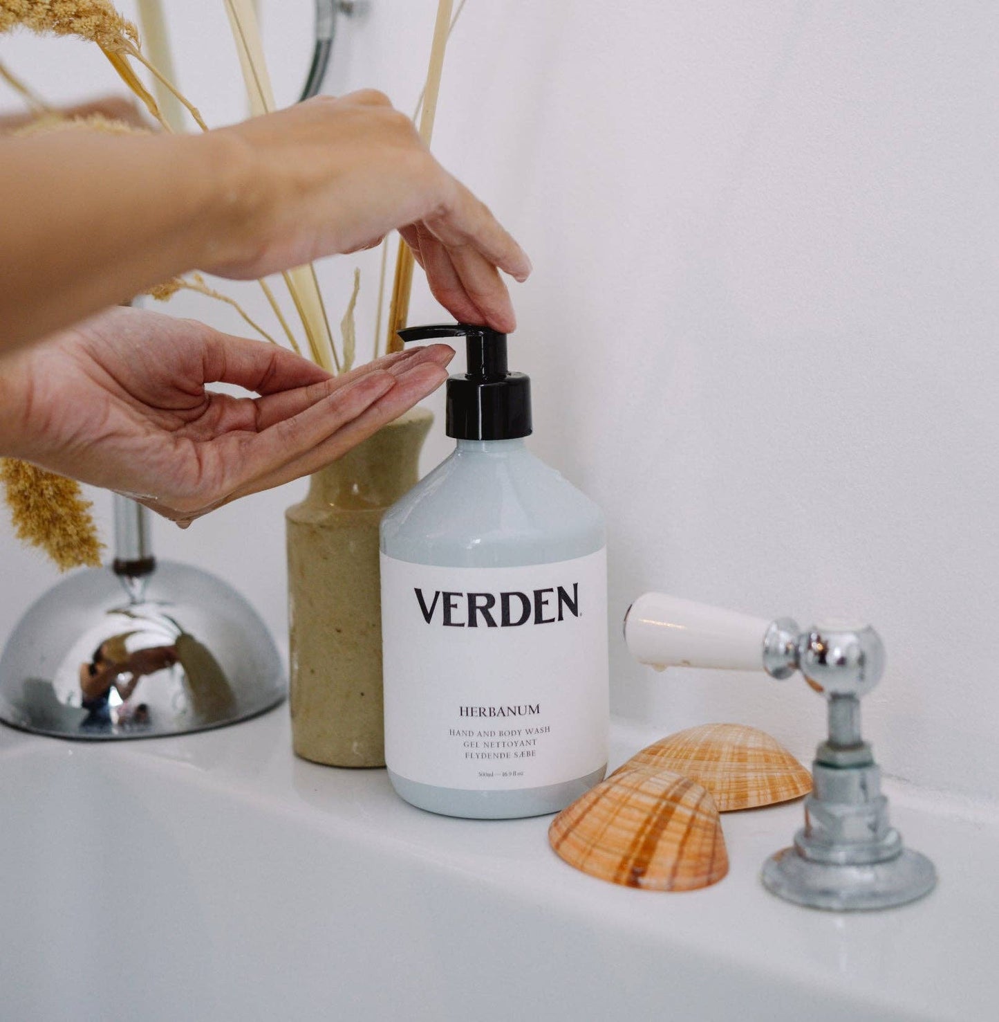 verden herbanum hand & body wash