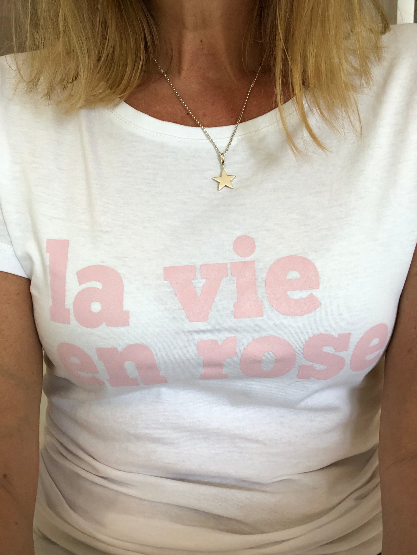 la vie en rose t-shirt