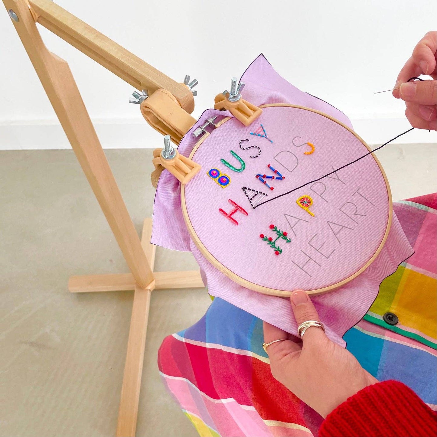 busy hands embroidery hoop kit