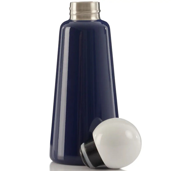 lund skittle water bottle (indigo)